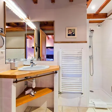 Logis De La Hulotte Saint-Jacques-dʼAmbur