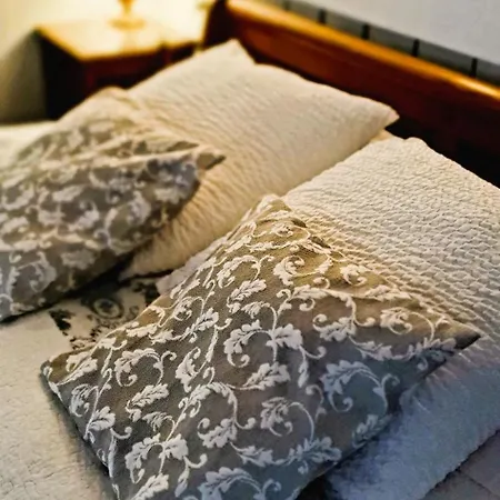 Hotel Logis De La Hulotte 3*