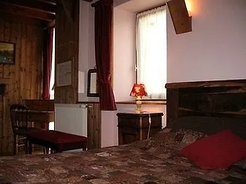 Hotel Logis De La Hulotte 3*